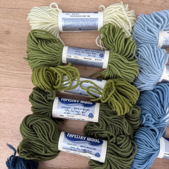 Bucilla VTG Tapestry Wool Yarn LOT BUNDLE 40 YDS 011 070 1877 2012 2033 2034 NEW - Picture 3 of 8